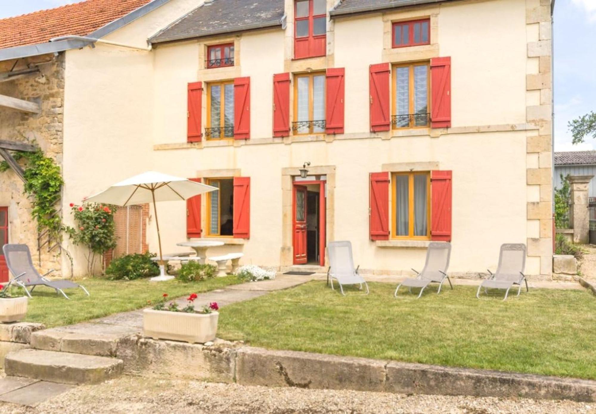 Maison Chaleureuse A Eringes Avec Jardin Et Parking Inclus Экстерьер фото