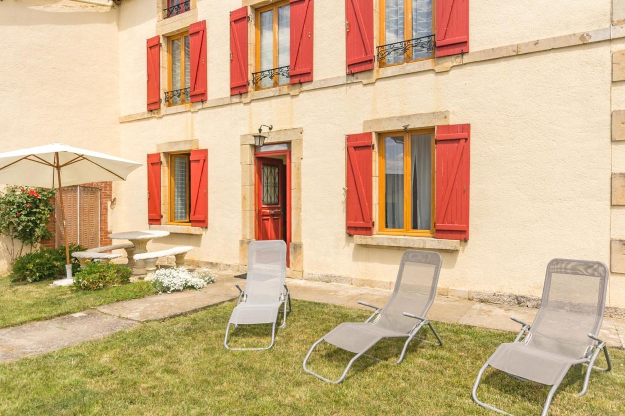 Maison Chaleureuse A Eringes Avec Jardin Et Parking Inclus Экстерьер фото